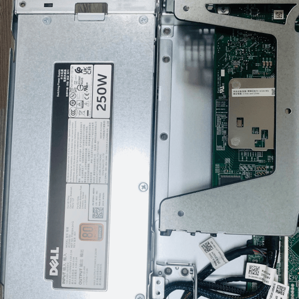 Server Dell PowerEdge R240 4x3.5 - thumbs (4)