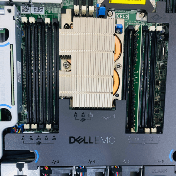 Server Dell PowerEdge R440 4x3.5 Cũ