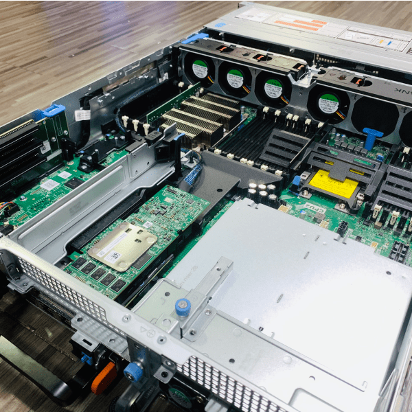 Server Dell PowerEdge R740 8x2.5 cũ