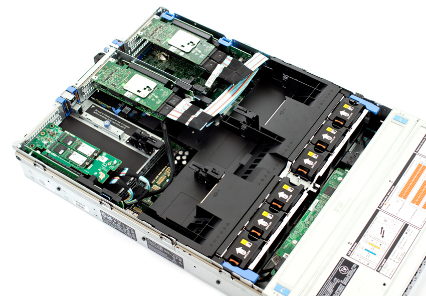 Khả năng mở rộng bộ lưu trữ trên Dell R740