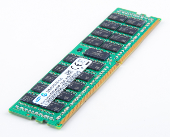 RAM ECC có những đặc điểm nào khác so với RAM thường hay không?