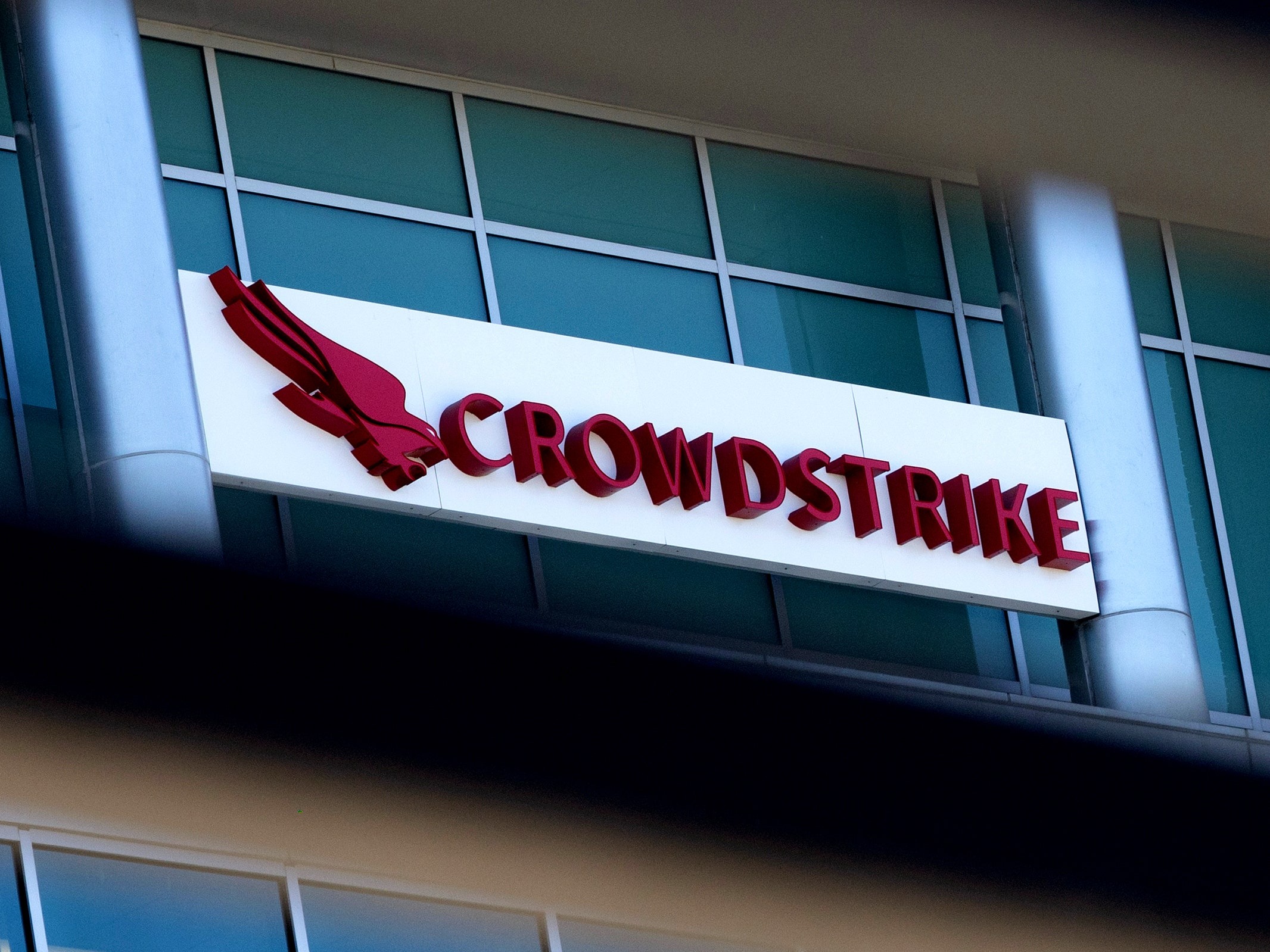 CrowdStrike - Sự cố và nỗi ám ảnh mang tên "màn hình xanh"