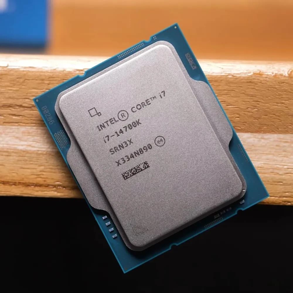 Intel vướng vòng lao lý vì lỗi trên CPU thế hệ mới