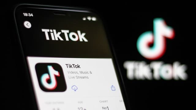 TikTok - Lận đận quốc tế sống khỏe ở Việt Nam