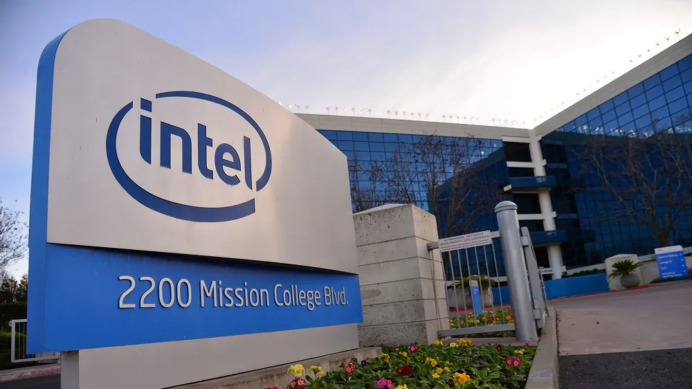 Intel thuê ngoài hoạt động tiếp thị cho Accenture và AI
