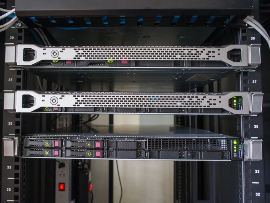 Bán Server Cũ - Giải Pháp Tối Ưu Chi Phí Cho Doanh Nghiệp Hiện Đại Bán Server Cũ - Giải Pháp Tối Ưu Chi Phí Cho Doanh Nghiệp Hiện Đại