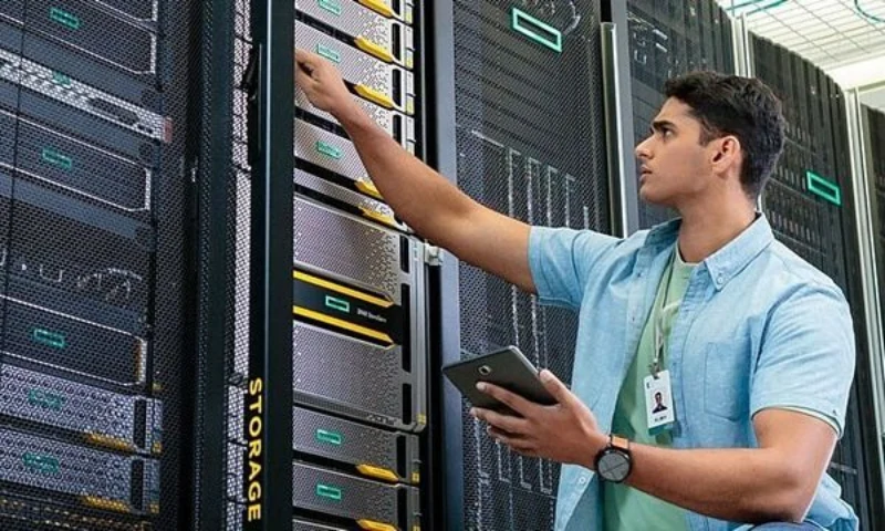 Server Cũ HCM: Giải Pháp Tiết Kiệm Cho Doanh Nghiệp Tại TP.HCM Server Cũ HCM