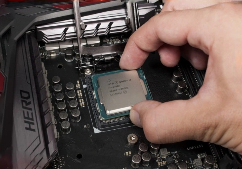 Server Cũ HCM: Giải Pháp Tiết Kiệm Cho Doanh Nghiệp Tại TP.HCM Server Cũ HCM