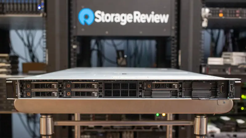 Phân tích độ bền và tuổi thọ linh kiện trên các dòng server Dell đã qua sử dụng Hệ thống server Dell đã qua sử dụng với linh kiện bền bỉ