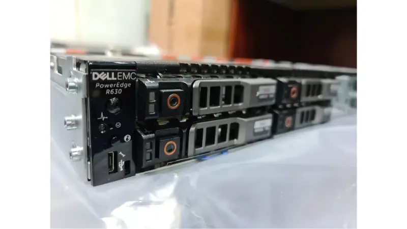 So sánh trình quản trị từ xa của máy chủ cũ Dell và HPE