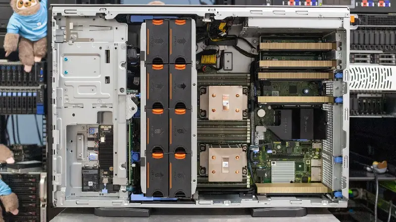 Dell PowerEdge T560 Dell 16G tối ưu virtualization và hệ thống doanh nghiệp nhiều user