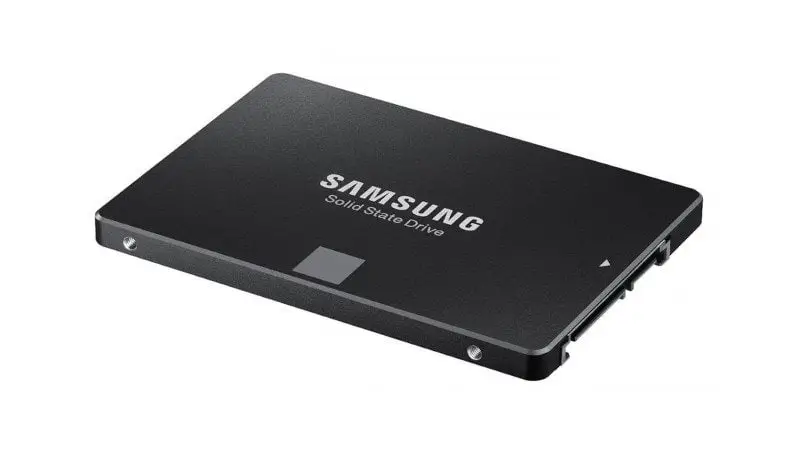 Hiệu Năng Đọc Ghi Ngẫu Nhiên (IOPS) Của Thanh Lý Ổ Cứng SSD Server Liệu Có Bị Giảm Sút? SSD Enterprise thanh lý mang lại hiệu năng đọc ghi ngẫu nhiên ổn định cho nhiều môi trường doanh nghiệp