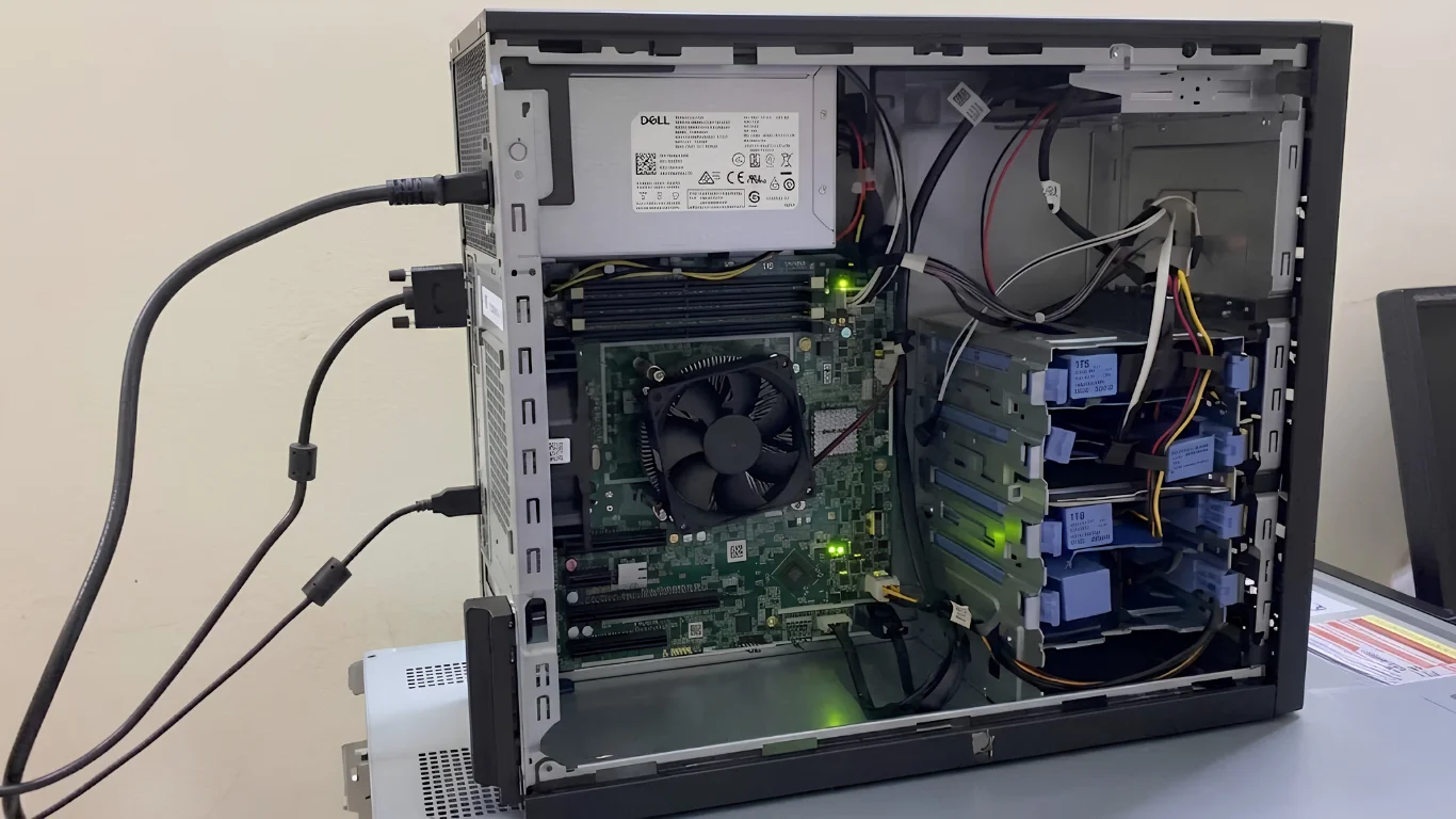Máy Chủ Dell T140 Đã Qua Sử Dụng Phù Hợp Cho Những Tác Vụ Doanh Nghiệp Nào? Máy chủ Dell T140 đáp ứng tốt nhu cầu lưu trữ và quản lý dữ liệu doanh nghiệp